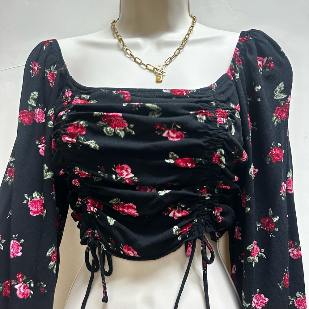 🌹🌹 Spring super cute top size S - Picture 3 of 7